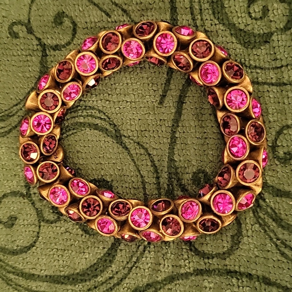 Pink purple faceted stones set in antique gold stretch quality bracelet Like New